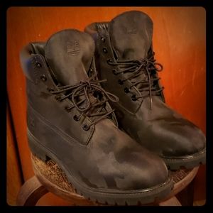 Timberland "ghost-camo" construction boots